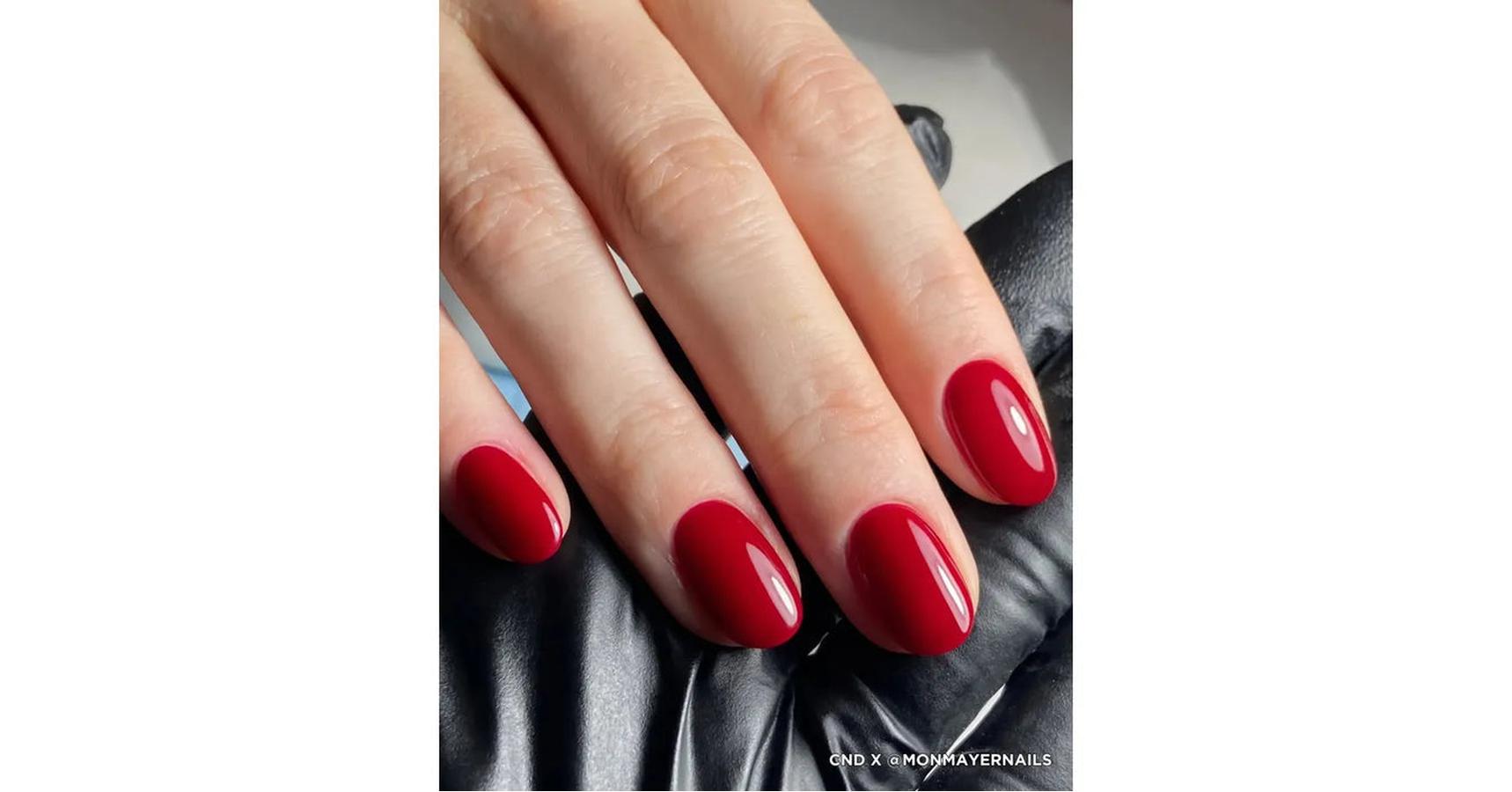 CND Vinylux - Rouge Rite (0.5oz)