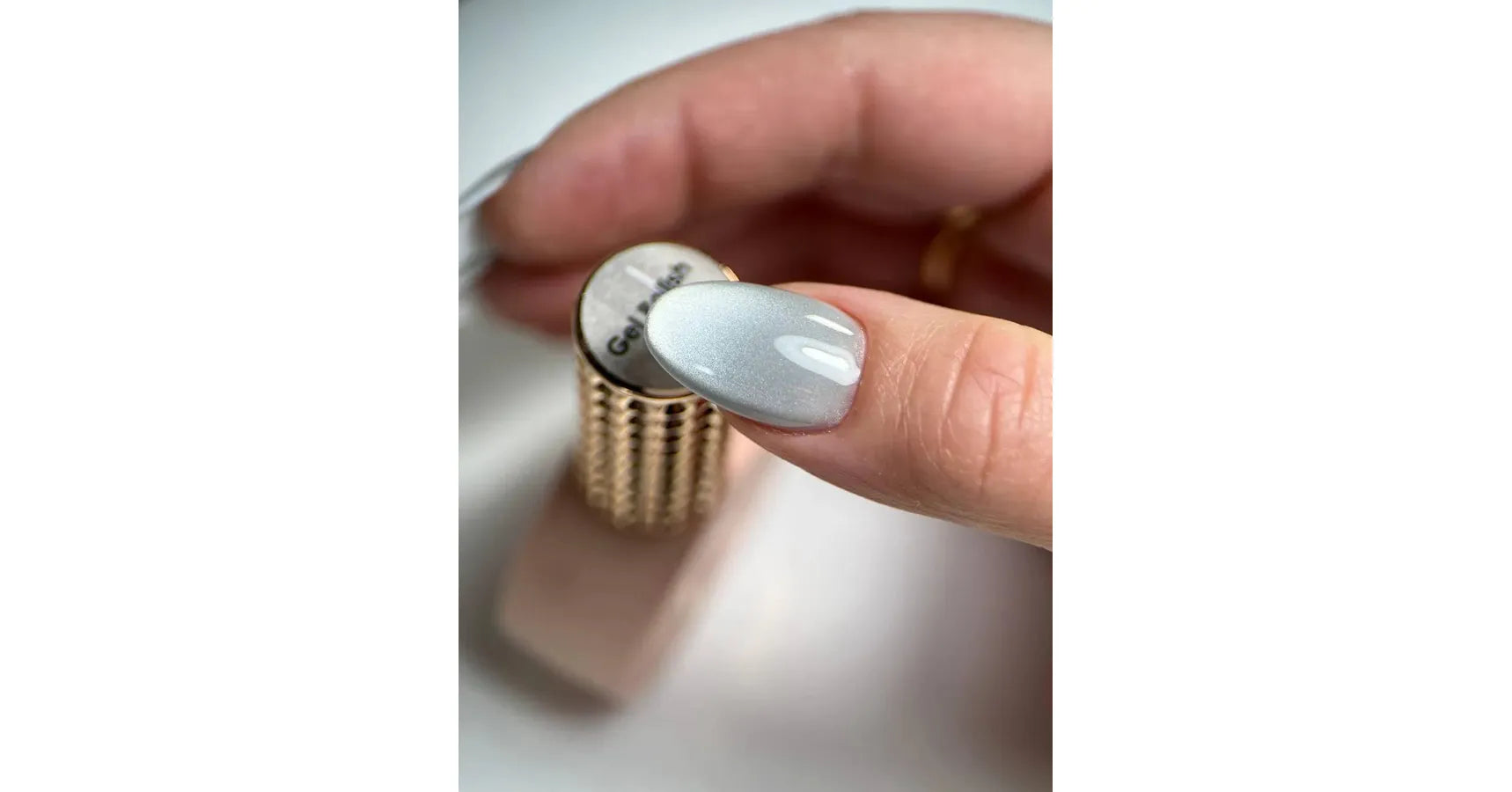 Muse Gel Polish #44 - Cat Eye Silver