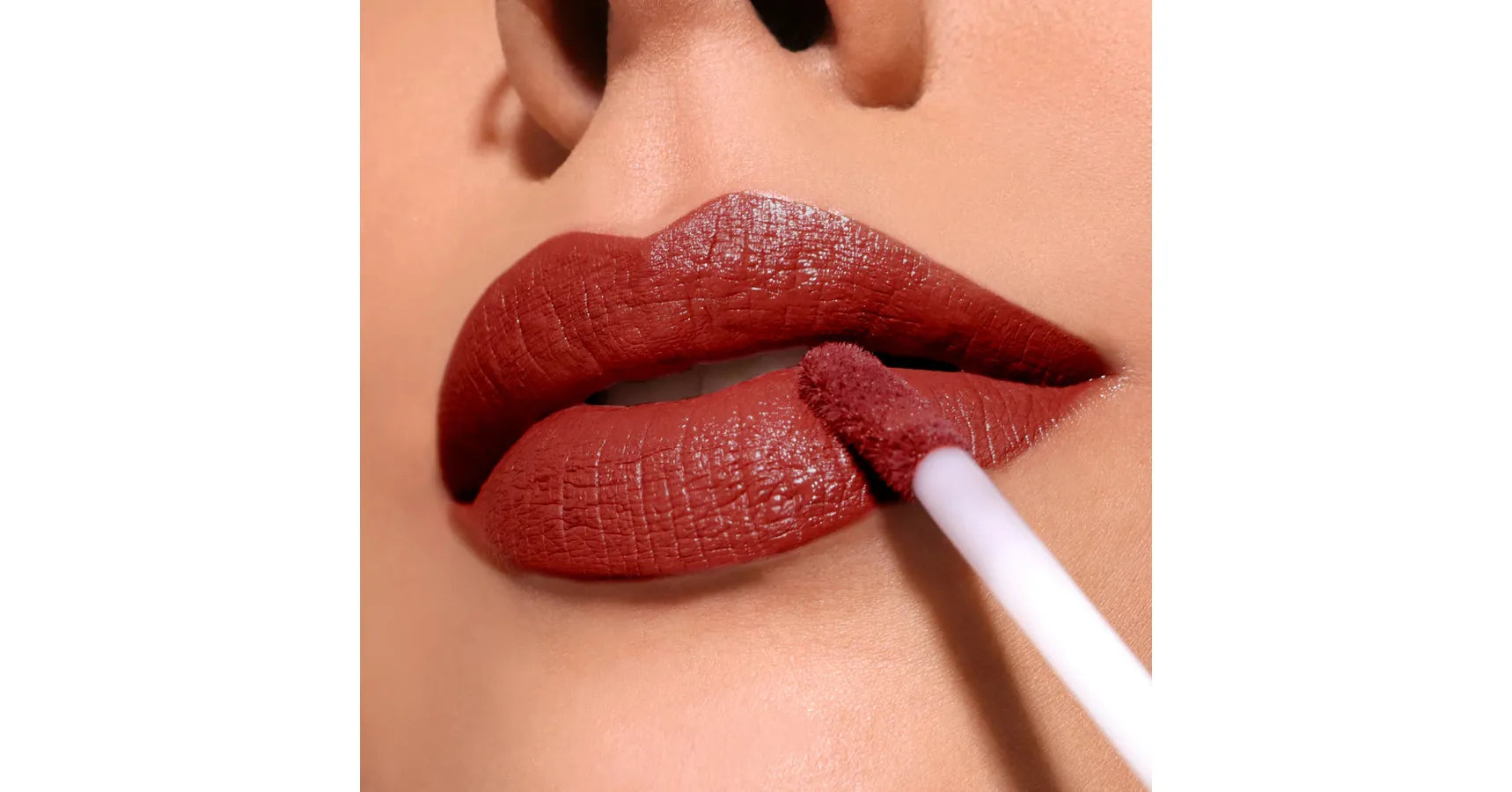 MOIRA Lip Divine Liquid Lipstick - Nova