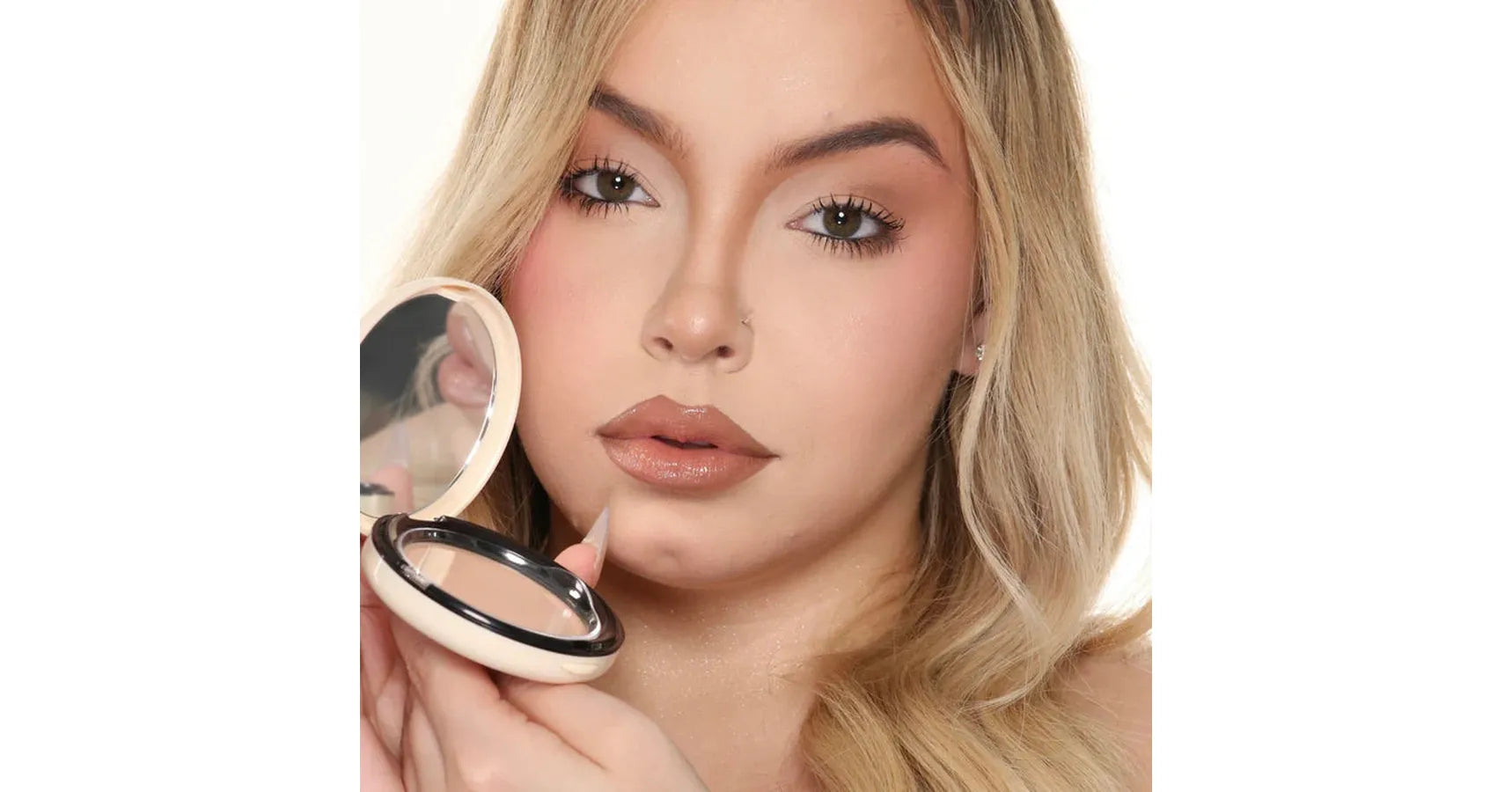 MOIRA Complete Wear Powder Foundation (200W)