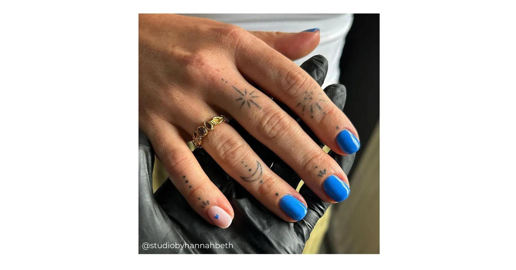 CND Vinylux - Motley Blue (0.5oz.)